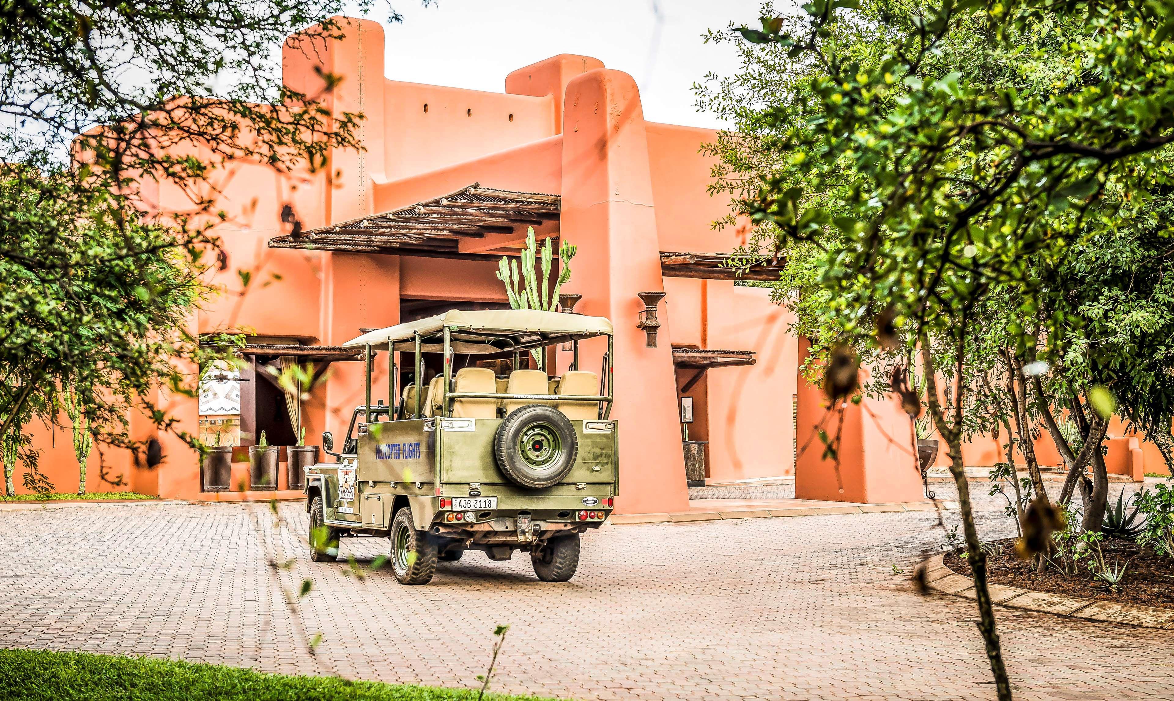 Avani Victoria Falls Resort Livingstone Exterior foto